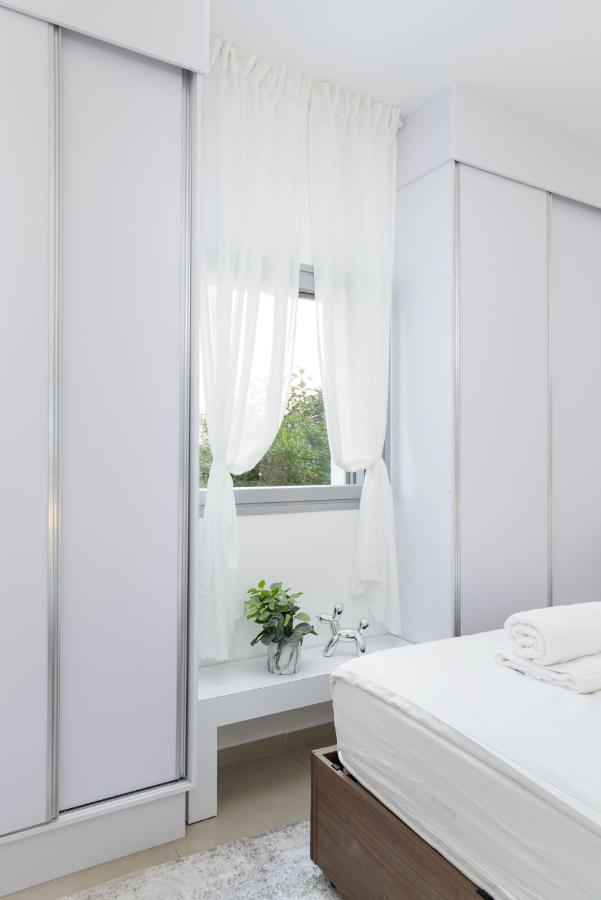 Quiet Hideaway & Terrace Near Beach By Feelhome Tel Aviv Exterior foto