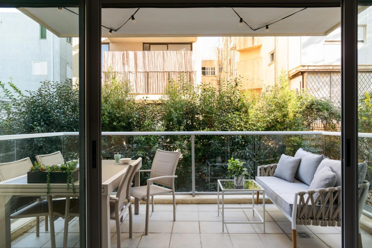 Quiet Hideaway & Terrace Near Beach By Feelhome Tel Aviv Exterior foto